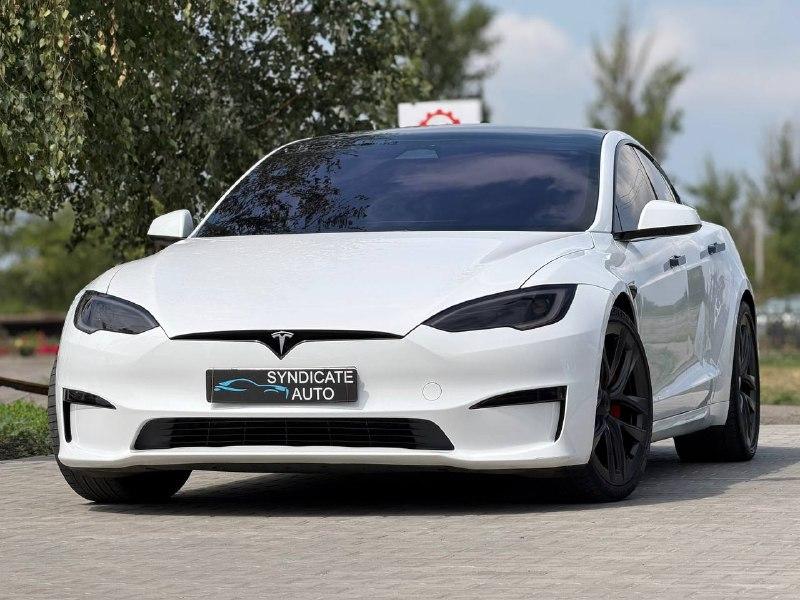 Tesla Model S Plaid 2023